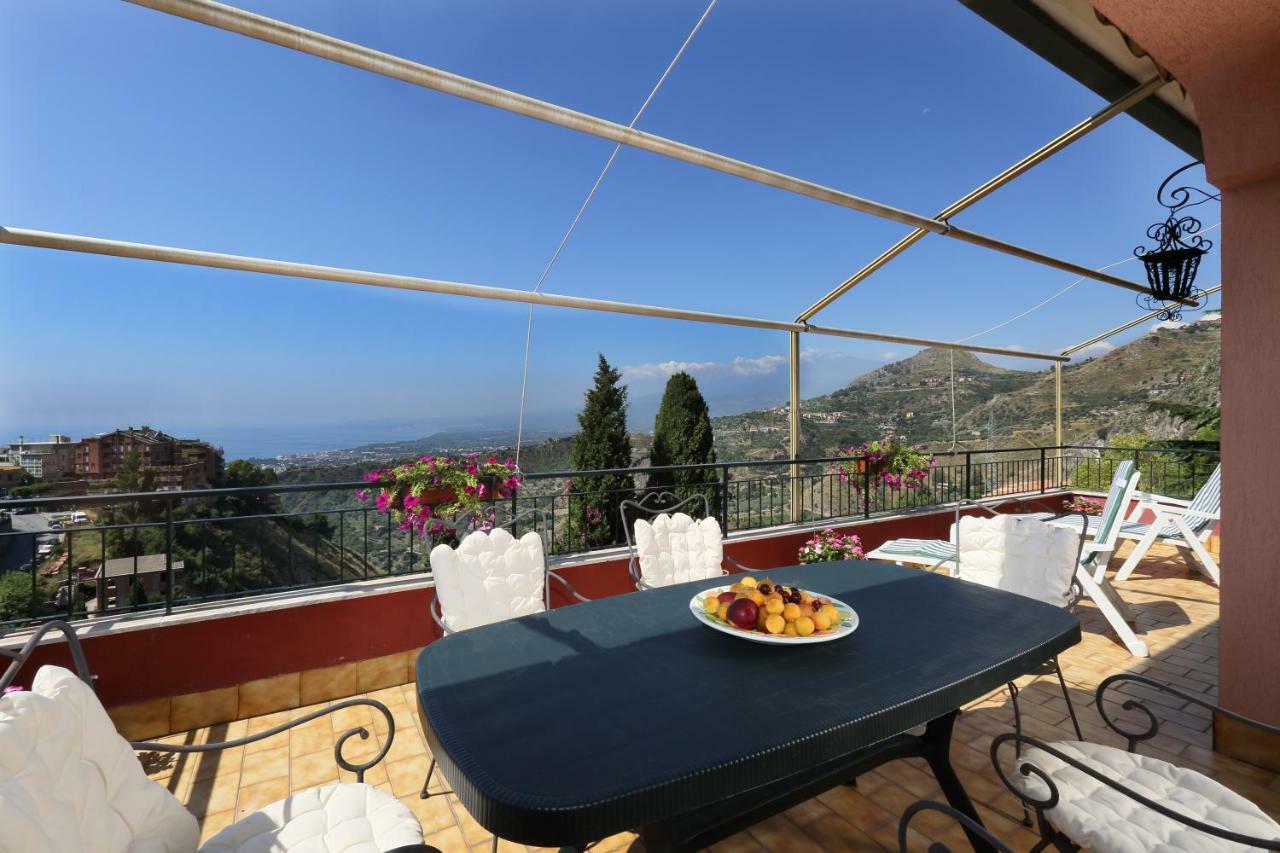 Terrazza Sull'Etna Holidays Apartment Taormina Dış mekan fotoğraf