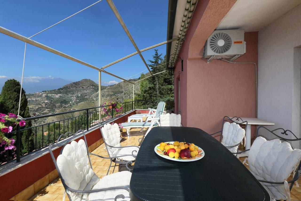 Terrazza Sull'Etna Holidays Apartment Taormina Dış mekan fotoğraf